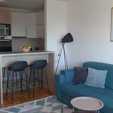 Naida Delux Apartmán *